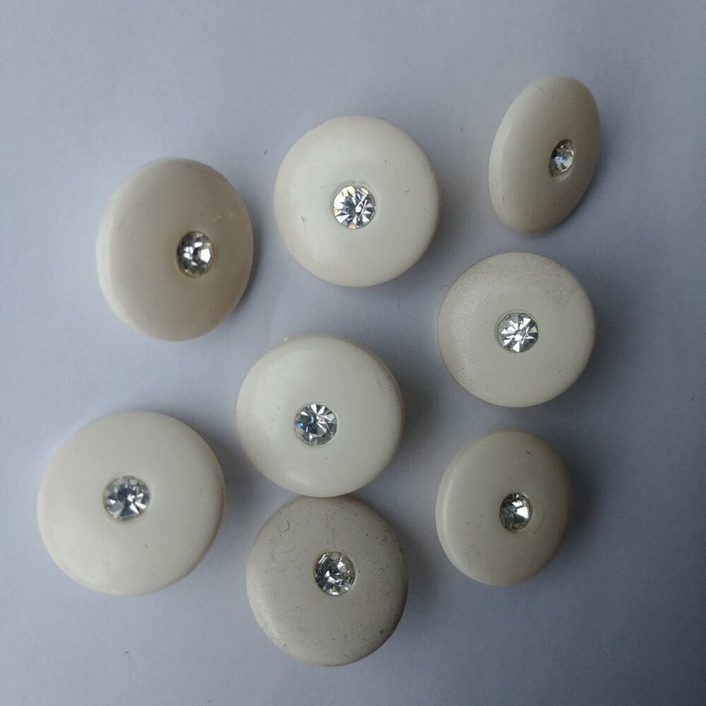 4/$20 Cream off white speckled buttons diamond crystal detail set of eight 8